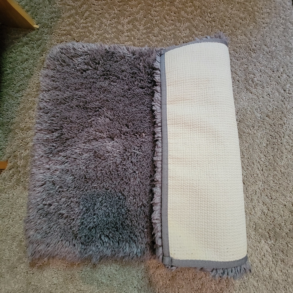Gray bathroom mat